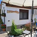 Sunny 펜션 Skála Marión